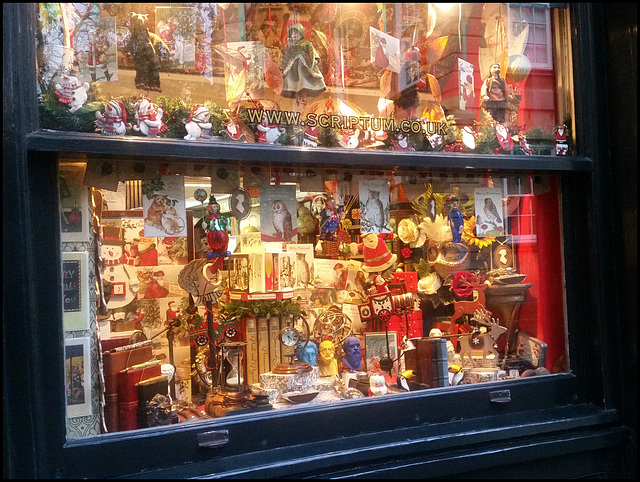 Scriptum Christmas window