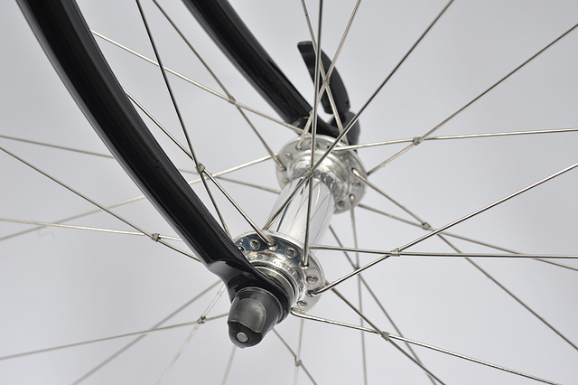 White Industries polished H3 hubset and a tied-and-soldered wheelset built by Corey Thompson