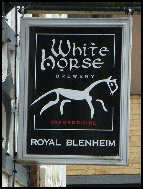 Royal Blenheim pub sign