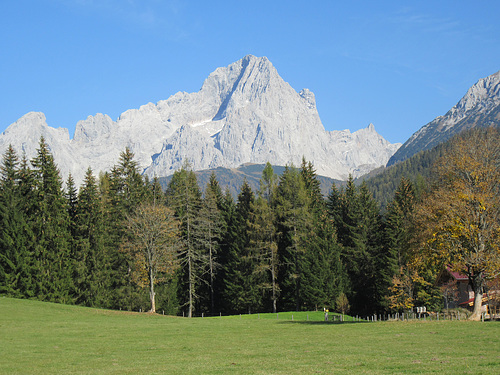 Dachstein mit der Bischofsmütze