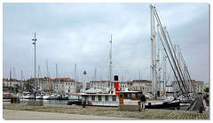 188 La Rochelle port.