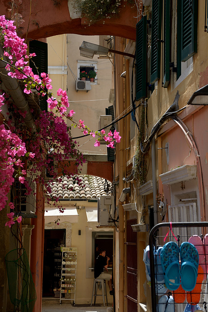 Snack time in old Corfu town