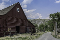 Historic Hat Creek Ranch ... P.i.P.  (© Buelipix)