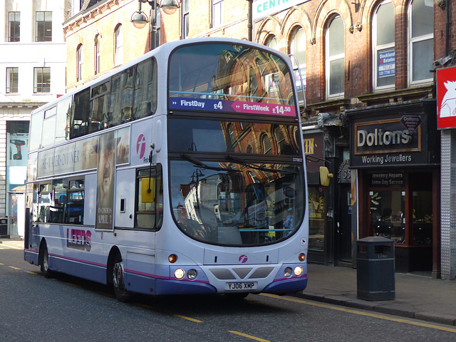 Buses around Leeds (3) - 8 April 2015
