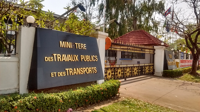 Ministère des travaux publics et des transports