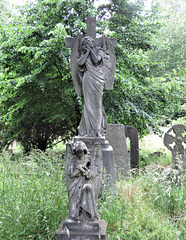 brompton cemetery, london     (163)early c20 angels