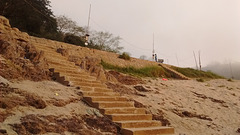 Escalier de jetée rudimentaire