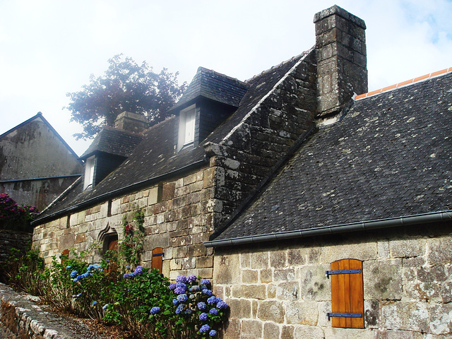 25-LOCRONAN