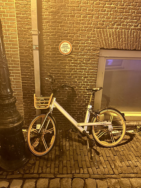 Fietsen worden verwijderd