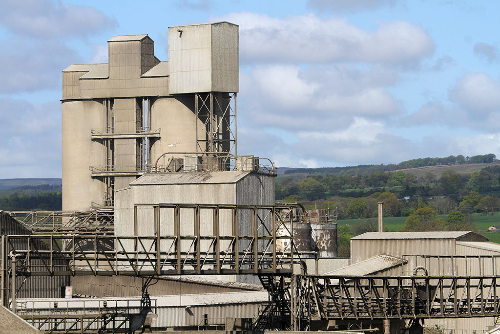 Cement storage