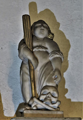 morley church, derbs ; c17 tomb of  jacynth sacheverell; cherub with skull and torch