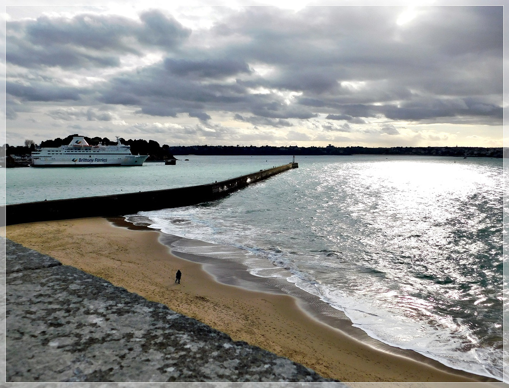 Vue depuis les remparts de Saint Malo (35)