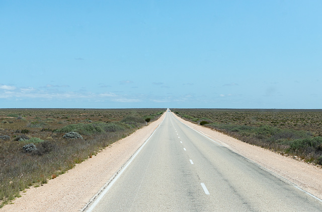 Welcome to the Nullabor- the land of endless horizon's