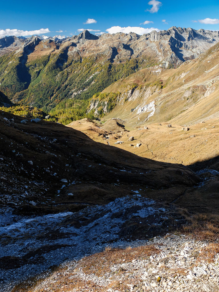 Passo Campolungo, vista verso la Val Lavizzara