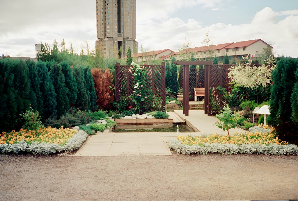 Gateshead Garden Festival. (Scan from September 1990)