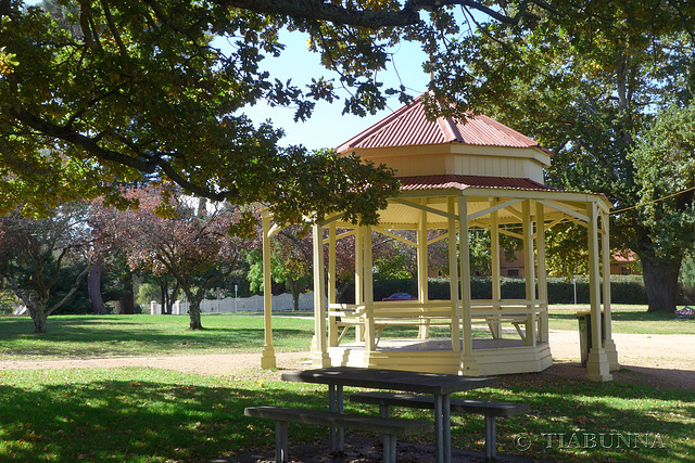 Braidwood bandstand