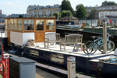 IMG 2831-001-Benches on Boat