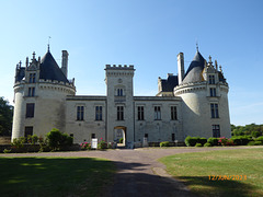 Château de BREZE (49) Château de BREZE (49)