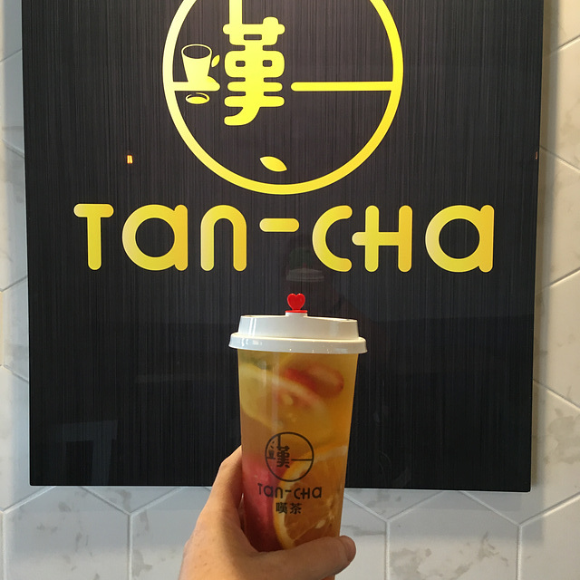 Iced fruit tea from Tan-Cha