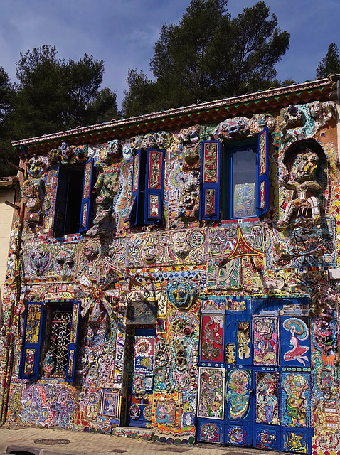 ...la maison de la Dame qui peint...