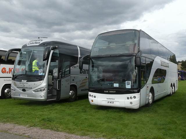 Barnetts Coaches YT19 KUH and Barkerbus J8 WSB at Showbus 50 - 25 Sep 2022 (P1130545)