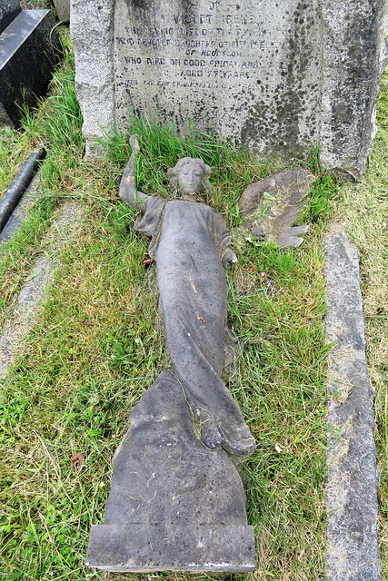 isleworth cemetery