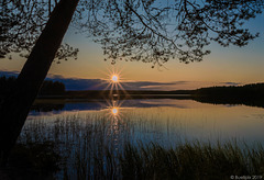 abends am Hossanjärvi (© Buelipix)
