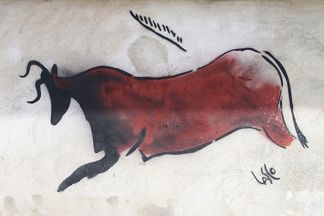 Peinture pariétale d'aurochs - période 2023 après J.C. Peinture pariétale d'aurochs - période 2023 après J.C.