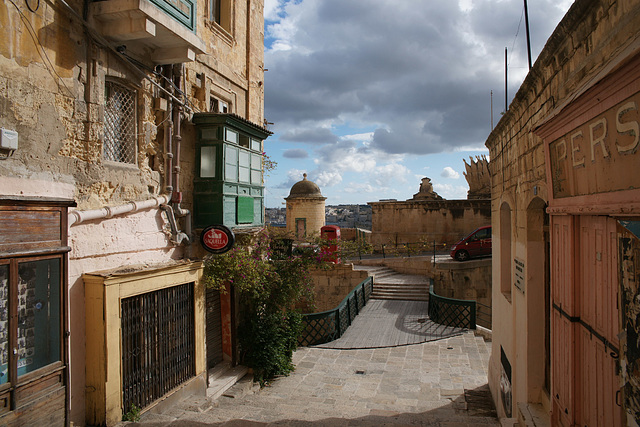 Valetta Street Scene