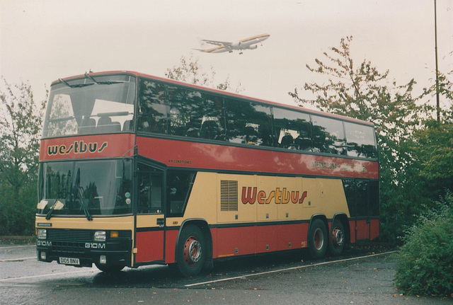 Westbus UK D105 DNV at Gatwick Airport – 30 Sep 1990 (131-23)