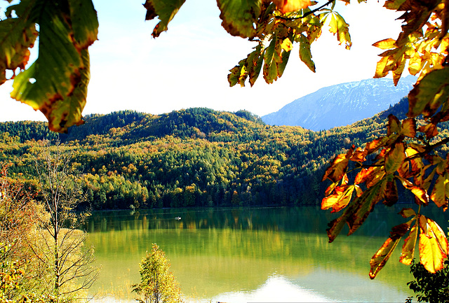 Herbst am Weissensee.   ©UdoSm