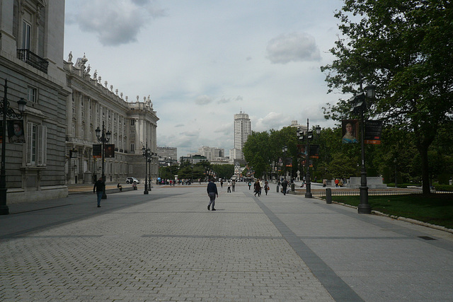 View Towards El Torre De Madrid