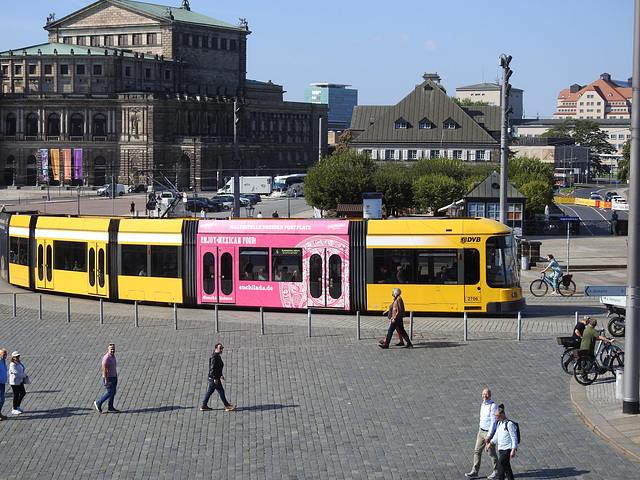Straßenbahn am Theaterplatz, Dresden Straßenbahn am Theaterplatz, Dresden