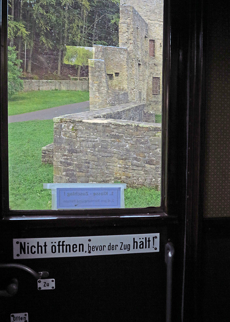 Halt an der Ruine Hardenstein