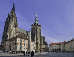 im dritten Burghof der Prager Burg ... Blick auf den St. Veits Dom ... P.i.P.  (© Buelipix)