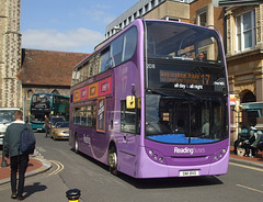 DSCF6654 Reading Buses 208 (SN11 BVO) - 5 Apr 2017