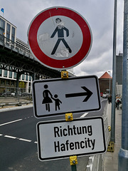 Hamburg 2019 – Forbidden for men and women and children go the right