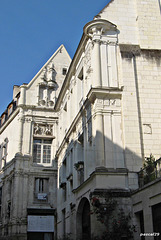 LOCHES LOCHES