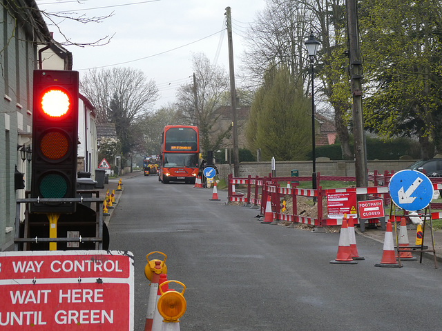 Mulleys Motorways YN04 UJT in Barton Mills - 3 Apr 2019 (P1000838)