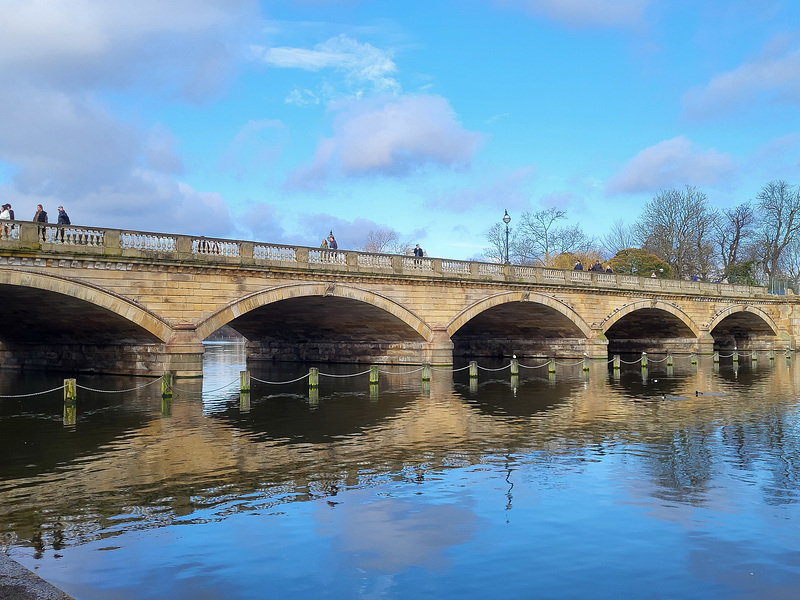 Bridge across the Serpentine