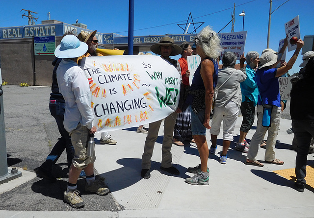 Joshua Tree Climate Change rally (#0553)