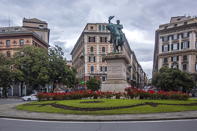 Genova downtown: HFF