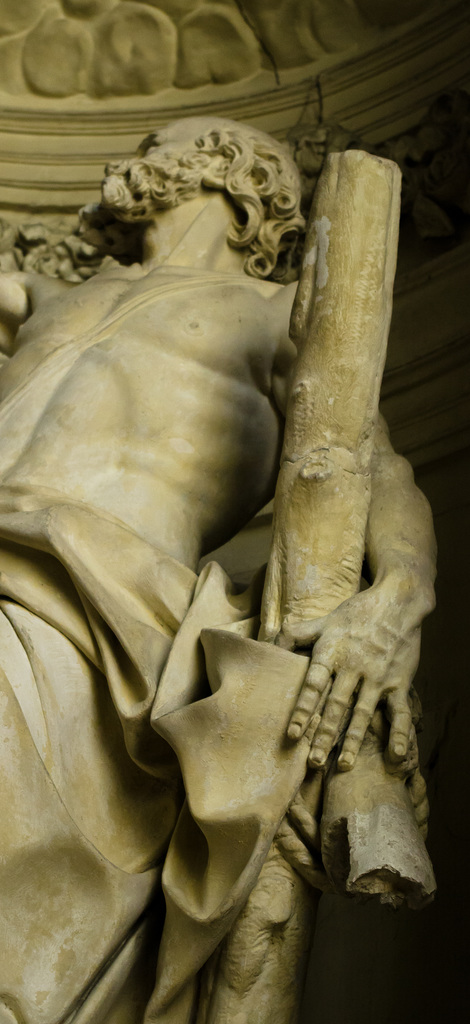 Saint Andrew - Statue detail - L'Abbaye aux Hommes