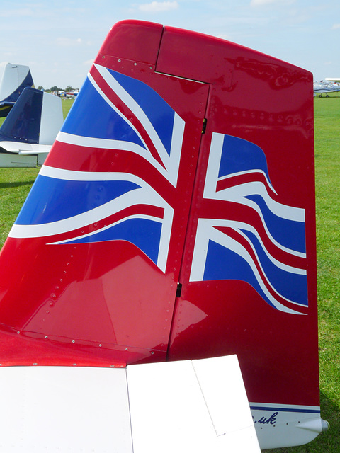 Tailfin of Vans RV-7 G-OVII