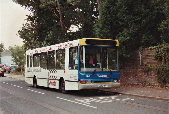 The Shires 3113 (L313 HPP) in Watton-at-Stone – 29 Aug 1997 (367-1)