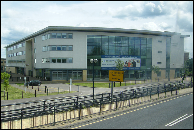 Aylesbury College