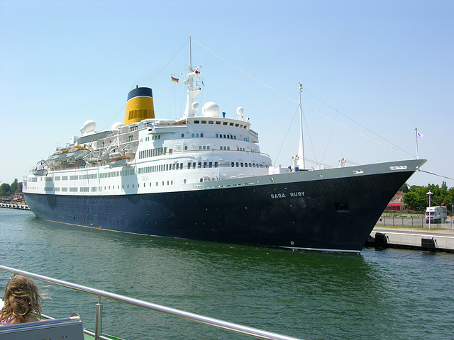 Ehemalige  Vistafjord  (ZDF-Traumschiff)