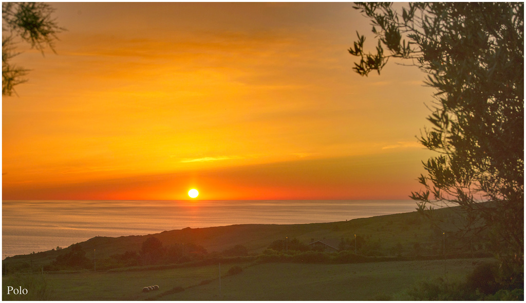 Puesta de sol desde Barrika; Bizkaia + (2 Notas)