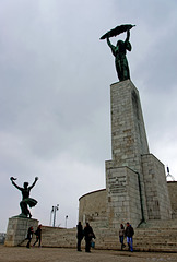 Freiheitsstatue auf dem Gellértberg (© Buelipix)