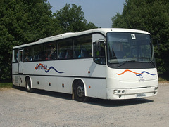 DSCF3190 Davian Coaches BX08 EZL at Leeds Castle - 6 Jul 2018